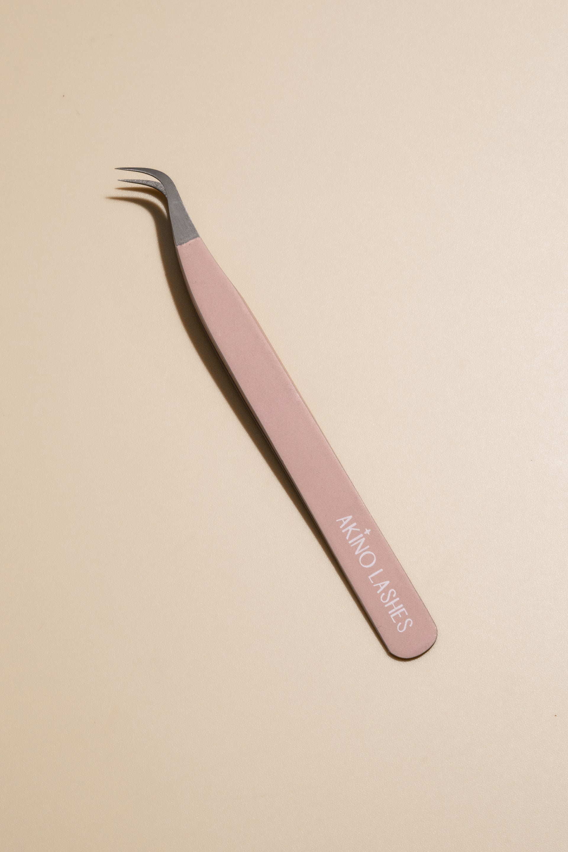 Curved Volume Tweezer